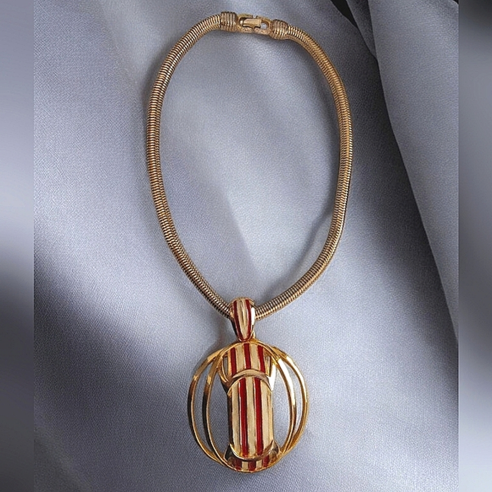 RARE Vintage Castlecliff Gold Tone Large Round Pendant Statement Necklace Signed